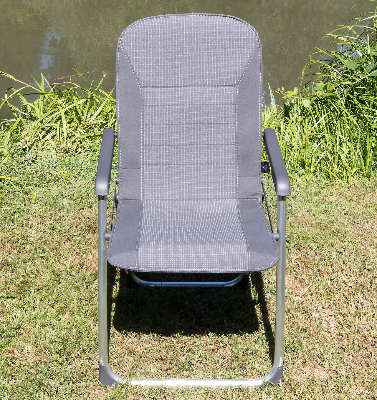 Polsterbezug für VW T7 California Campingstuhl, Design: "Ribella Raven"